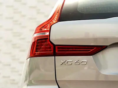 صورة 8 لـ 2024 Volvo XC60