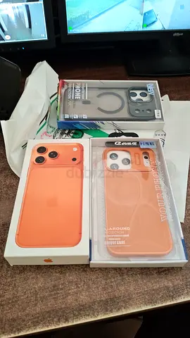 Apple iPhone 17 pro max (Orange) with new cases - with apple care plus until August 2028