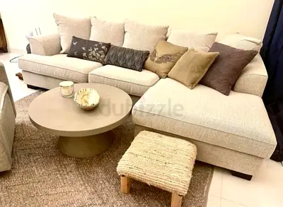Like new condition the one brand Kingston lshape sofa