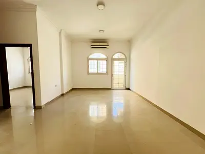 Huge offer 2bhk with balcony and close kitchen near to Madina shopping center price 42k