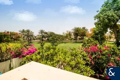 POOL AND PARK VIEWS | SPRINGS 1 | Upgraded 4E