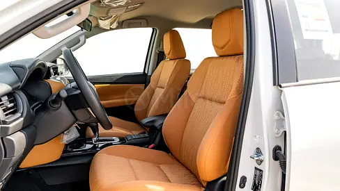 صورة 7 لـ 2025 Toyota FORTUNER