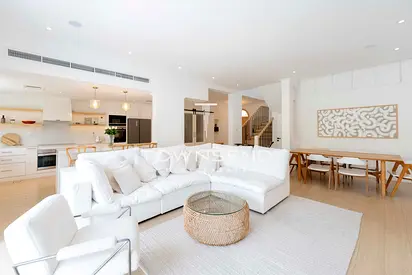 Fully Upgraded | Vacant | Extended 3M