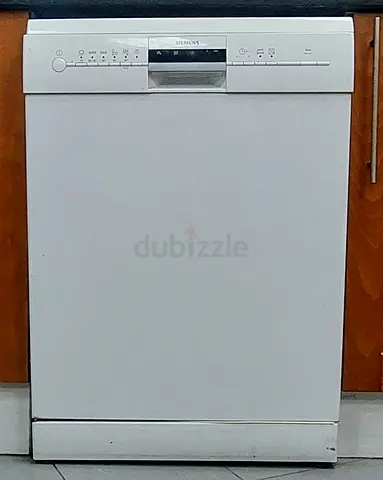 Siemens Freestanding Dishwasher – White – Working Condition