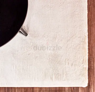 Large Ivory Area Rug / Carpet – 230 x 160cm