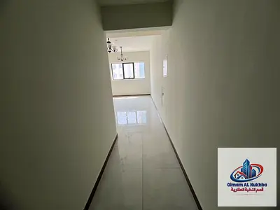أرقى شقة غرفة وصالة أول ساكن في القليعة بمساحة كبيرة 2 حمام وغرفة ماستر وبلكونة وإطلالة بانوراما وتكييف وغاز مركزي وتشطيبات سوبر ديلوكس
