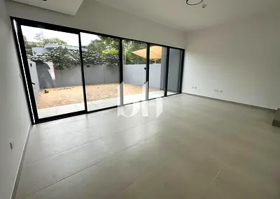 Single Row | Private Garden | Cash or Mortgage