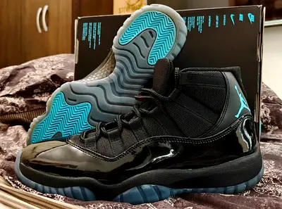 AIR JORDAN 11 RETRO “GAMMA” – UK 8