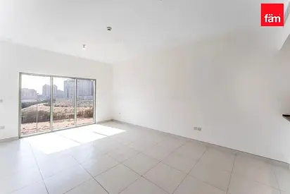 Unobstructed View | Corner | Mid Floor | Bright