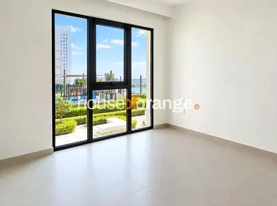 Modern 2BR | Great Value | Near Park & Mall