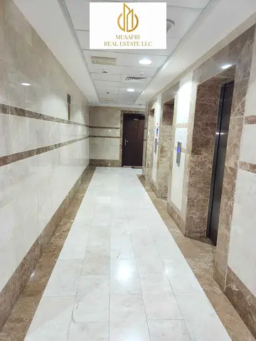 CHEAP PRICE /SPACIOUS 2BHK FLAT /WITH BALCONY + 2 BATHROOMS / PRIME LOCATION NEAR SAHARA CENTRE EASY EXIT TO DUBAI //
