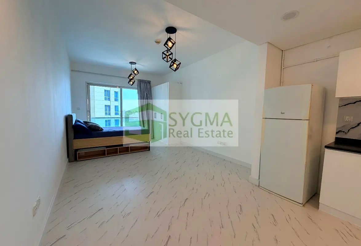 FULLY UPGRADED | MID FLOOR | FULLY FURNISHED