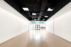 Spacious Retail I Prime Location I Available Now