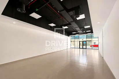 Spacious Retail I Prime Location I Available Now