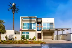 6 Bedroom Lake View Villa : Single Row Corner Gem