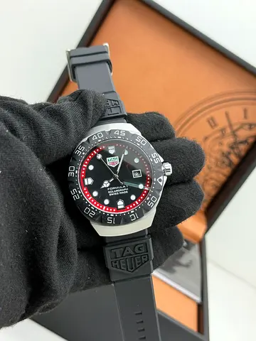 TAG HEUER formula 1 mens quartz watch