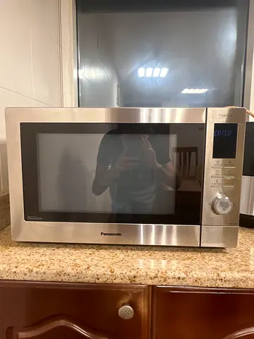 Panasonic 34L microwave and grill and convention