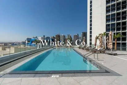 Vacant | Large Layout | Furnished Unit