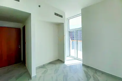 Spacious 2BR-Huge Balcony-2 Parking-Business Bay