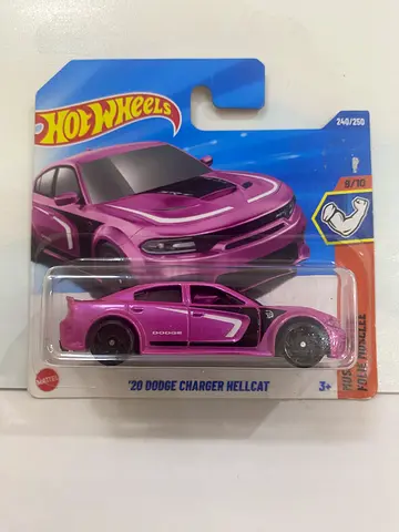 Hot Wheels 2020 Dodge Charger Hellcat -