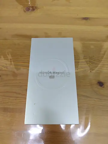 Honor Magic8 Pro - almost brand new with all accessories and smart watch