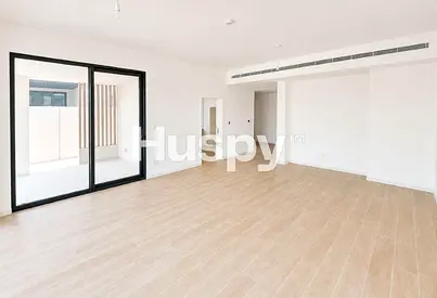 Villa Backing | Corner Unit | Single Row