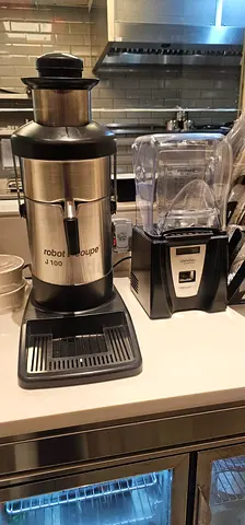 Robot Coupe J100 Commercial Juice Extractor