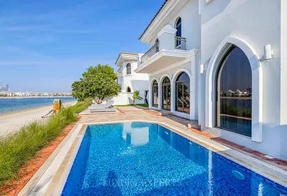 Luxury Living | 5 Bedroom | Private Pool