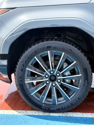 صورة 9 لـ 2026 Lexus GX-SERIES