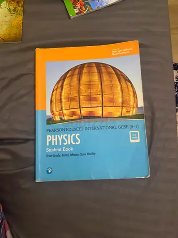 Pearson Edexcel International GCSE (9-1) Physics Student Book