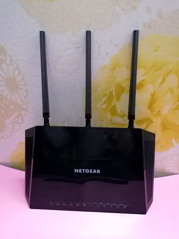 Netgear R6800 AC1900 Dual-Band WiFi Router