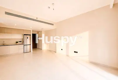 Beach Access | Low Floor | Flexible Cheques