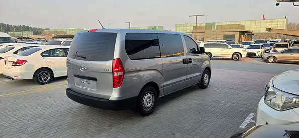 صورة 10 لـ 2019 Hyundai H1