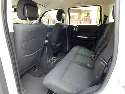 2011 Dodge NITRO — фото 7