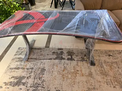 Original Arozzi Arena Gaming Desk - Full Size
used few days
Was Dhs 1189
Now Dhs 700
Dropped 550