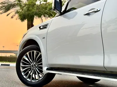 2020 Infiniti QX80 — фото 8