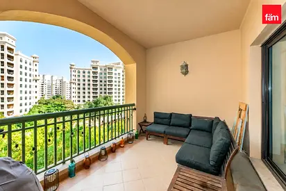 VOT/ MID FLOOR / MOST COVETED AND VALUABLE VIEW