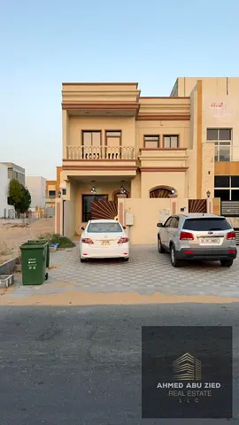The comfort and independence your family is looking for... Modern townhouse with 3 master bedrooms