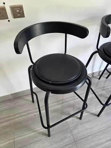 Set of 2 Modern Black Metal Bar Stools with Backrest