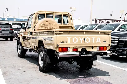 صورة 5 لـ 2026 Toyota LAND CRUISER 70 SERIES