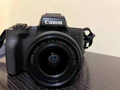 Canon EOS M50 Mark II + 15-45mm Lens | Kingjoy Tripod + 32GB SD