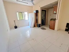 Luxury Big size saprt kitchen studio 25k available