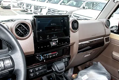 صورة 14 لـ 2026 Toyota LAND CRUISER 70 SERIES