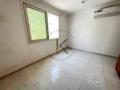 Ready to move \\ studio flat // family building \\ muwaileh \\ just 17k