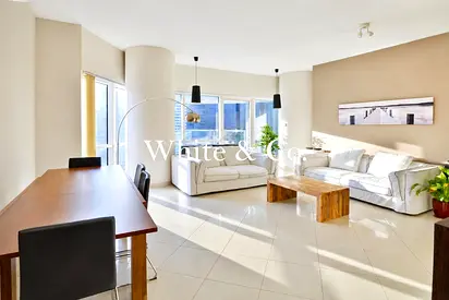 Exclusive | Lake View | Chiller Free |