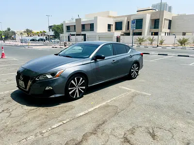 Nissan Altima SR