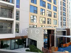 Sophisticated 2-Bedroom | Well-Maintained | Immediate Entry