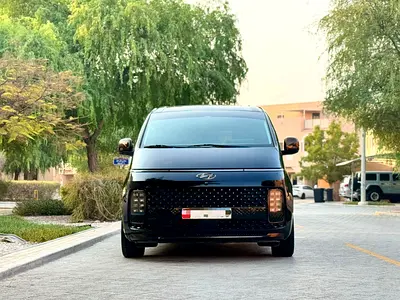 2023 Hyundai STARIA photo 3