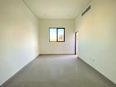 BRAND NEW 1 BHK 2 WASHROOM 12 PAYMENT NO DEPOSIT NO COMISSION READY TO MOVE