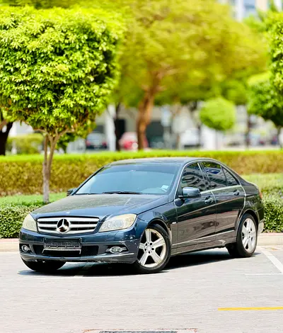 Mercedes Benz c230 gcc specs in excellent condition
